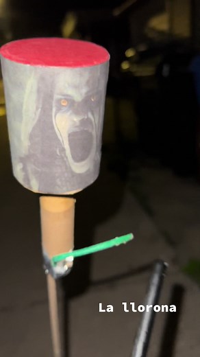 La llorona rocket #llorona #rocket #lallorona😱 #pyro #cuetes #bangers #salute #pirotecnia #fireworks #fyp