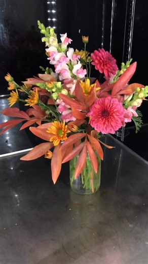 Our Floral Designers are working floral magic behind the scenes to bring you these beautiful arrangements for any occasion or just because! Find these lovely pieces in our gift shop.﫶 - - - #downtownhillsboro #shoplocal #farmingtongardensfloral #oregon #floral #pnw #florist #hillsboro #explorepage #floraldesign #fallarrangements #fallflowers #autumnmood #autumncolours #autumnflowers❤️ #familybusiness #supportsmallbusiness | Farmington Gardens Floral | Facebook
