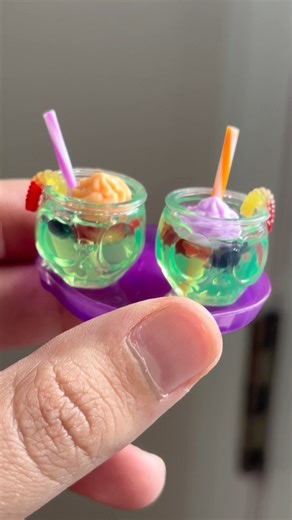making mini bug punch #miniverse #mini #halloween #miniatures #miniverseremix | Lily Collects