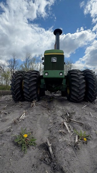 John Deere 8430. We Have a Problem.