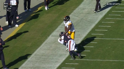 HIGHLIGHT: Nahshon Wright makes remarkable leaping interception