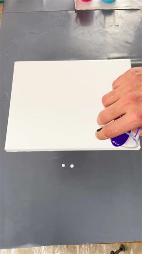 114K views · 673 reactions | How I make my dutch pours #dutchpour #Pouring #pouringart #art #pouringpaint #fluidart #acrylicpouring #acrylicpainting #painting #acrylic #abstractart #pouringmedium #artist | Gee Pours | Facebook