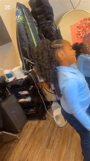 De’Vanna Dior on Instagram: "High ponytails + cheer season just go together every time 💚💙 Promise y’all… she is competition ready. . . . #hairbydevannadior #diorsbeautybarllc #orlandhairstylist #chicagosouthsuburbshairstylist #cheerseason #midwesthawkscheer #ponytail"