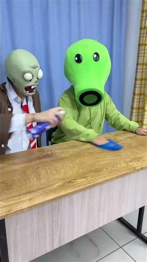 CUTE ZOMBIE PRANK #youandmeshow #pvz
