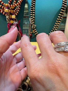 63 reactions · 22 comments | ❤️ Em Nhẹ nhàng, em căng nét ❤️  Kim cương Moissanite 100%, giá rẻ chỉ bằng 1/15 Diamond mà độ trong , độ cứng , lửa … của đá ngang bằng! Bút thử Moisanite lên đỏ chót như kim cương thiên nhiên  Zalo 0329234788 | Xưởng Điêu khắc đá Mỹ nghệ, phong thuỷ Phước Thái - Chuyên buôn sỉ | Facebook