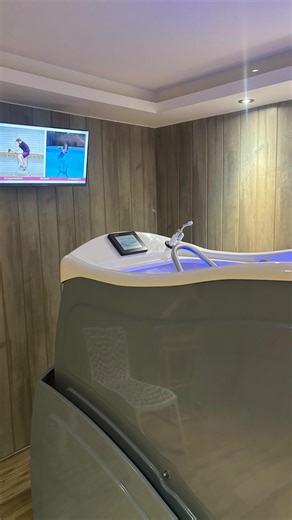 • AQUA 💧 • Séance aquabike à l’institut 💦 • Brûler, tonifier et se sentir bien 🧘🏻‍♀️ ✨ • Infos & réservations via planity ou téléphone 📲 #aquabike #velo #sport #institut #bienetre | Institut Pourquoi Pas