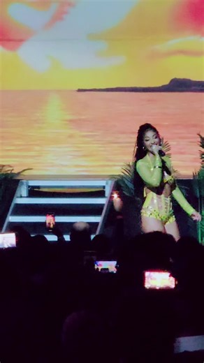 #shenseea Another amazing show from the Beautiful @Shenseea