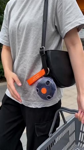 巴掌大圆盘袋！一抽就开超能装，防水还能挂包上！#便携购物袋#购物袋