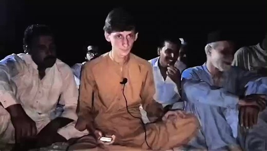 Mansoor Ghaffari's Soulful Ghazal Performance