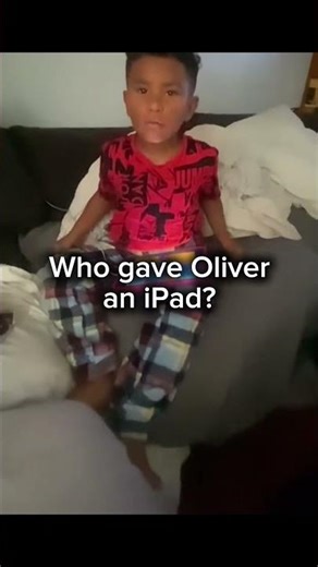 Oliver is an iPad kid. #invincible #shorts