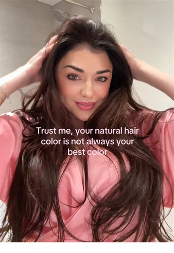 Natural hair color is out! These grey roots will be covered!!! For 100% grey coverage I switched to a different color and it’s been making my life so much easier! I used to have to mix 3 different colors to get the perfect warm brown without getting hot roots but now I only use one! I’ve been using Igora Royal Absolutes in 5-60. The reason why it works so well is because it gives you the warmth & neutral tone to fully cover the grey! It’s been amazing, my roots have never looked so good! No more