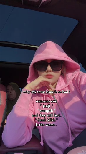 Bellaluna_bell (@bellaluna_bell)’s videos with original sound - Bec O’Malley