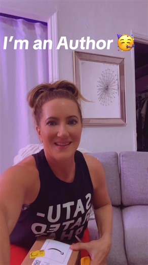 Last night, the moment arrived—my first box of books landed on my doorstep and I’m officially an author! 🎉 Opening this box felt surreal and full of gratitude. You can now get your copy at DrJulieK.com. Want more? Book party dates and “Join The Movement” memberships are all live on my website. Advance pre-sale buyers will get exclusive invites to a private group—pre-sale offer ends Nov 20th! “I teach people how to get younger by design—combining Human Design and behavioral science to reprogram 