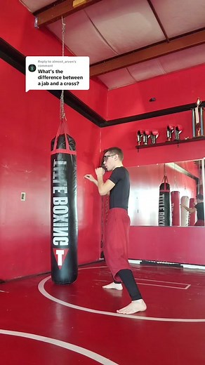 Replying to @almost_arven Difference between the jab and cross? #boxing #karate #fyp #martialarts #sensei_jefree #senseigeoff #combatsports #muaythai #kickboxing #mma