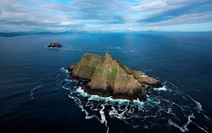 Skellig Michael isn't easy to get to. But boy, is it worth it. Read our tips on getting there: http://indo.ie/8dGW300UiUd #LoveTravel | Irish Independent Travel