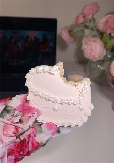 Explore ASMR Pink Nail Art and Self-Care Tips