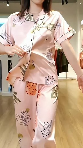 Comfortable Ice Silk Pajamas for Women | Cooling Effect Fabric