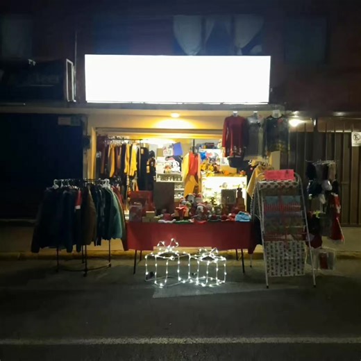 Videos de Chio Márquez (@chio_mrq) con “COMMERCIAL - Thays B.M”