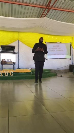 Pastor Freeman CHAUKE teaching the church about Church growth
