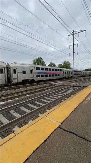 Cruising NJT #njt #shorts #railfan #railvlogger #railroad #railtrack #railway #train #railwaycontent