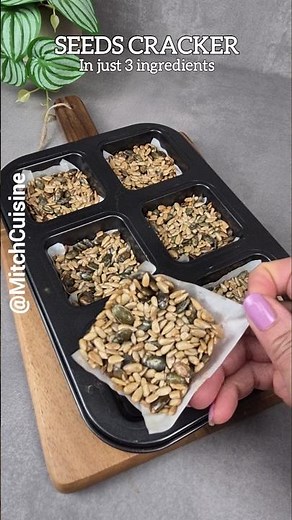 Seeds cracker in just 3 ingredients! #seedscookies #seedsbar