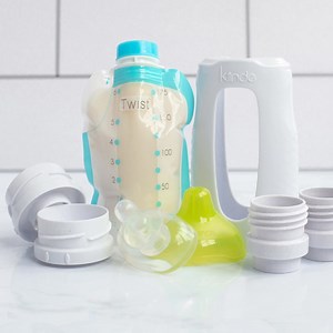Introducing our revolutionary leak-proof breast milk storage bags, designed to make feeding time easier and convenient for parents! 😊 Sign up for a subscription today and get a FREE Starter Kit 20 storage bags! | Kiinde