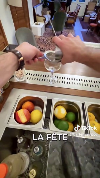 Devenir Bartender : Évitez le Piège de la Fête