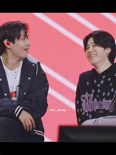 ✨💜 Jimin Clips ~ One of the sweetest MinTae / VMin moments 🥰🥰🥰 💜 Jimin Taehyung 💜 VMin 💜 Soulmates 💜 Friends 💜✨ #jimin #vmin #taehyung #soulmate #friends