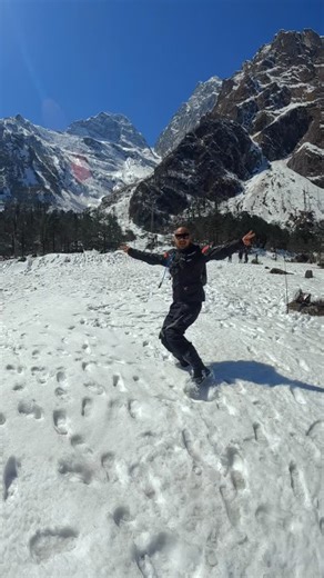 Shutterbox Adventures on Instagram: "Just me, my bike, and a whole lot of white silence. 🏍️🤍 #SnowExploration . . #SnowRide #WinterAdventure #MountainRide #BikeInSnow #AdventureOnWheels #ExploreMore #ChasingHorizons #TwoWheelsOneSoul #TravelDiaries #ShutterboxFilms #Motovlog #RiderLife #BikeLovers #OffroadAdventure #EnduroLife #MotorcycleDiaries #BikerVibes #ThrottleTherapy #RidersOfInstagram #ridetoexplore #CinematicRide #adventurelens"