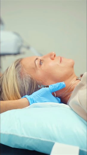 Neck pain is incredibly common, but that doesn’t mean you have to live with it—physical therapy offers effective treatment that addresses why your neck hurts in the first place. Most neck pain stems from a combination of factors: weak deep neck stabilizer muscles that should support your cervical spine, poor posture from prolonged sitting or computer work that strains neck structures, tight muscles in your upper back and shoulders that restrict movement, and faulty movement patterns that place e