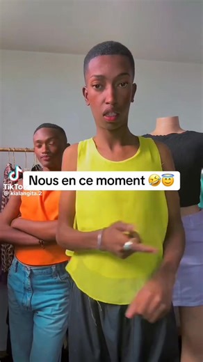 Quand le bruit devient une couronne : où est passée notre intelligence collective ?** Comment avons-nous pu passer d’une époque où l’élégance, le respect et la valeur guidaient les regards… à un monde où le ridicule devient une réussite, où le superficiel devient une compétence, où le bruit vaut plus que la sagesse ? Dans les premières vidéos d’hier, les gens avaient de la tenue. Il y avait une façon de parler, une dignité. Même si tout n’était pas parfait, il y avait une base : le respect de so