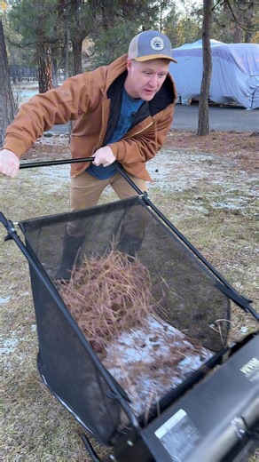 Efficient Lawn Cleanup with Vevor Lawn Sweeper