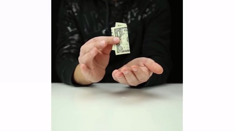 Amazing Magic Tricks and Life Hacks for Everyone