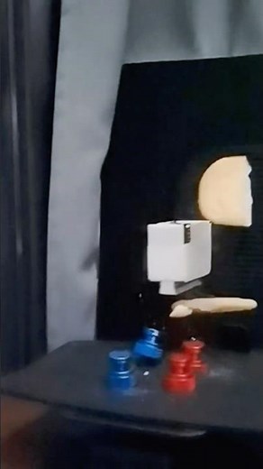 Make your own electromagnetic railgun and see its power。 #railgun