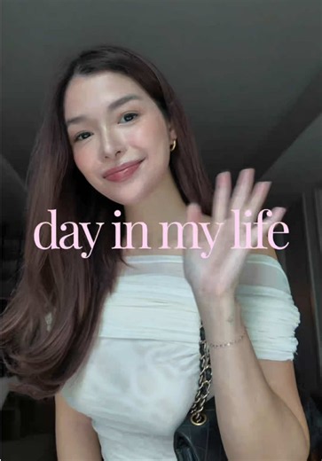 A day in my life with my new travel essentials 📱⌚️✨ Coffee, food, shopping & exploring with my Galaxy Flip8 Galaxy Watch9 by my side. Get yours with Smart’s All-New Postpaid Plans here: smart.com.ph/galaxyz8series @Smart Communications @Samsung Philippines #SmartGalaxy #GalaxyAI