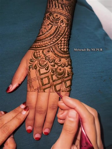 Organic Mehendi Tutorial for Gorgeous Designs