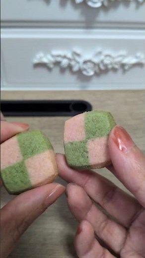 無印 桜🌸のアイスボックスクッキー🍪 桜の花と、葉のパウダーを生地に練り込み市松模様にして焼き上げた ほのかな桜の香り 期間限定 ＃ショート