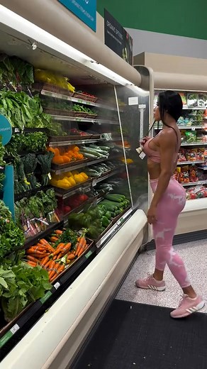 13K views · 139 reactions | #beach #beachlife #girls #girlswholift #pool #poolparty #friends #friendship #workout #workoutmotivation #workoutideas #gym #gymlife #fitnessgirl #reels #viral | Fun Hub | Facebook