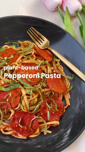 Field Roast Plant-Based Pepperoni 🤝The pasta of your dreams 🎥: @VEGAN SUPPLY