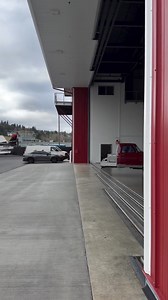 73K views · 95 reactions | Ever thought, how do they maneuver seaplanes when they're not in water? (This particular Beaver is amphibious (has floats and wheels) but this is one way they move seaplanes around that don't have wheels. Each region seems to have different techniques. These half-truck lifts are quite common in the Pacific Northwest). #seaplane #floatplane #flykodiak #beaver #bushplane #seattle #sanjuans #wipaire #aerocet #edo #pilot #airplane | Aviation Gallery | Facebook