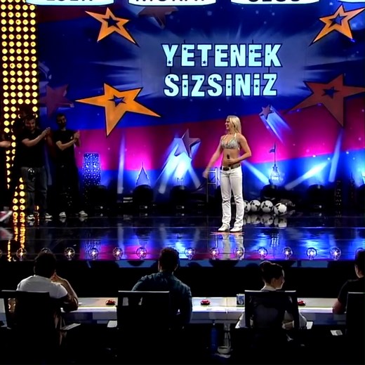 Female Footballer Does Amazing Tricks on Turkey's Got Talent | America's Got Talent Auditions