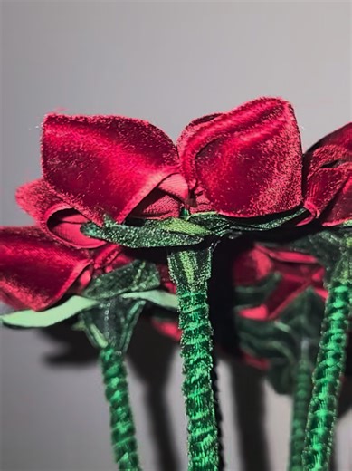 Handmade flowers hit different 🎀⚘️✨️ #ribbonflowers #handmadeflowers #handmadecraft #handmade #diycraft