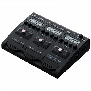 「Zoom GCE-3 Guitar Lab Circuit Emulator」！ズームの主要マルチエフェクトサウンドをかけることのできる、手のひらサイズのギター/ベース用オーディオインターフェイス！