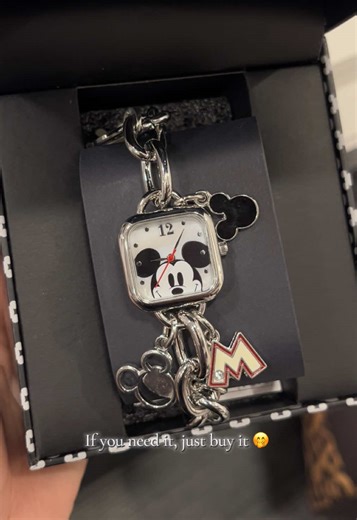 Hey girly, I bet this would go nice with your Disney fit 🤭 ✨ #disneyadult #disney #LaMagaDellEnergia #disneyfit