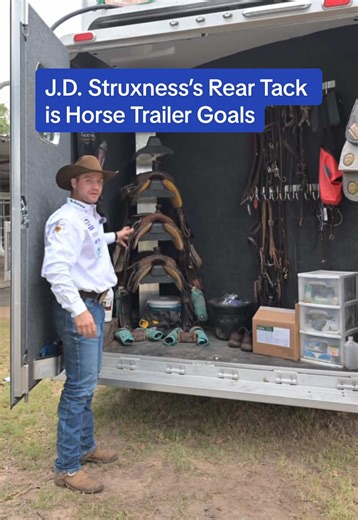 Rear tack goals! 🤩 This setup features our new saddle rack design. The updated rack improves safety and stability on the road, keeping your saddle secure even on steep slopes or rough terrain. Stay tuned for J.D. Struxness’s thoughts on how it performs! #RodeoLife #Tack #HorseTrailer #SteerWrestler #OnTheRoad
