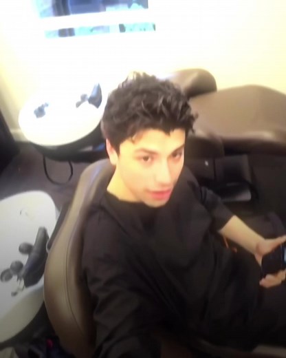 This sound haircut stream snf, is everything i need. | SNF haircut/George haircut stream| #foryou #fyp #foryoupage #viral #trending #vidcon #vidcon2023 #dreamteam #dteam #dream #dreamwastaken #dreamsmp #georgenotfound #gnf #georgenotfoundedit #gnfedit #sapnap #sapnapedit #dreamedit #snf #snfedit #larray #larrayedit #haircut #haircutstream #georgehaircutstream