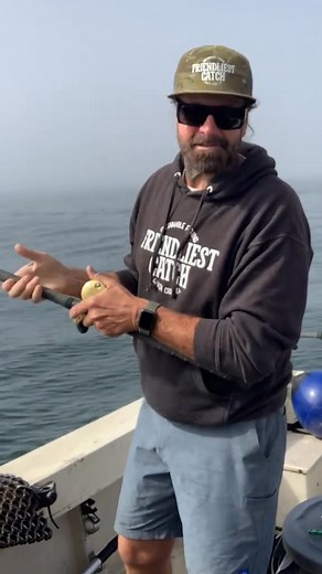 Commercial ocean hook and line fishing #fishing #commercialfishing #friendliestcatch | Friendliest Catch Skills | Facebook