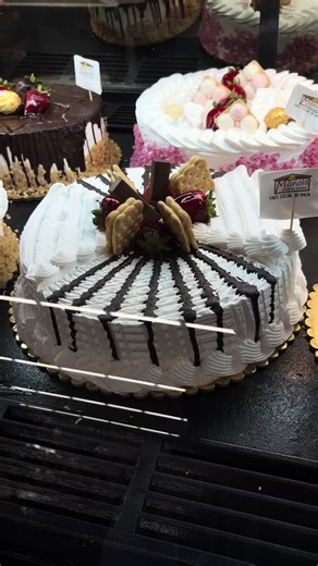 Discover the Best Cakes at Manolo Farmers Market
