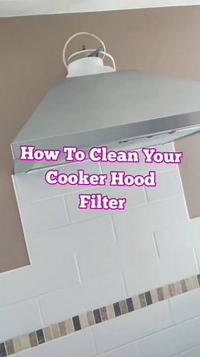Effortless Cooker Hood Filter Cleaning Method