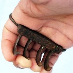 Tiger Claw Brass Knuckles
